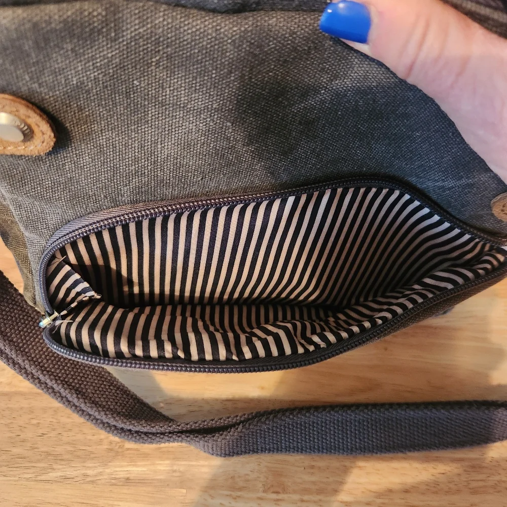 Travelon Anti-Theft Heritage Gray Crossbody Travel Bag with Adjustable Strap‎